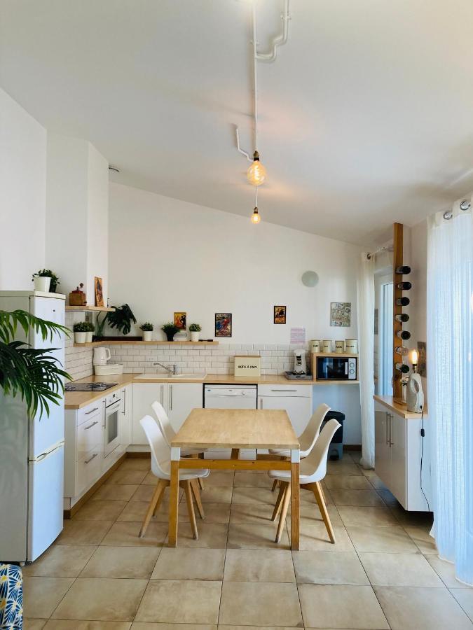 Gite Blanco Y Madera ナルボンヌ エクステリア 写真