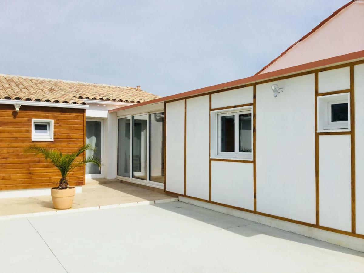 Gite Blanco Y Madera ナルボンヌ エクステリア 写真